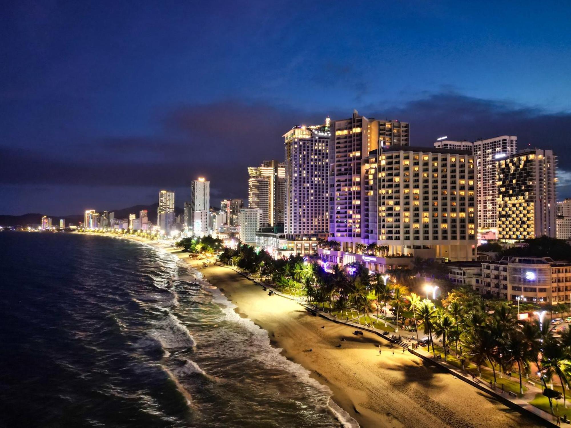 Master'S Gold Coast Apartments Nha Trang Esterno foto